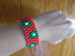 Pulsera roja y verde - Hama Beads